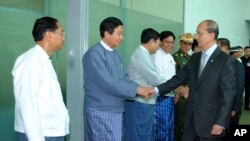 緬甸總統登盛星期日離開仰光﹐對英國和法國進行四天訪問。