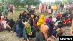 Sebanyak 119 pengungsi etnis Muslim-Rohingya yang tiba di perairan Desa Bluka Tebai, Kecamatan Dewantara, Kabupaten Aceh Utara, Provinsi Aceh. Rabu 16 November 2022. (Courtesy: Pemkab Aceh Utara)