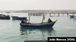 Pesca artesanal, Baia Farta, em Benguela, Angola