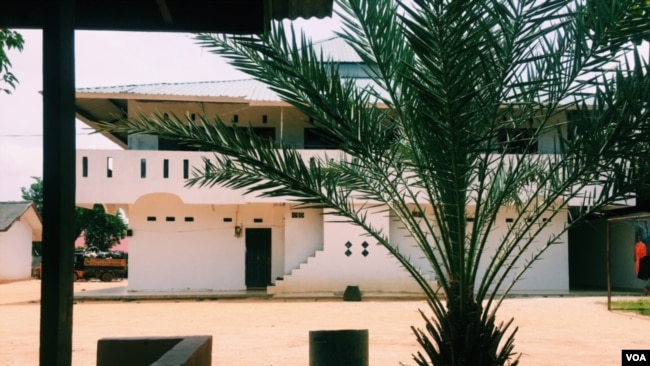A Salafi pesantren, or Islamic boarding school on Batam. (K. Varagur/VOA)