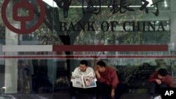 Some Chinese borrowers, unable to get loans from banks, have found lenders online.