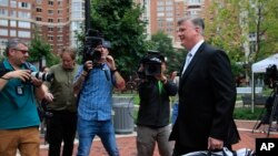 Kevin Downing, attorney for Paul Manafort, walks to the Alexandria Federal Courthouse in Alexandria, Va., Aug. 3, 2018.