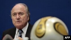 Ông Blatter, chủ tịch FIFA trong 12 năm qua xác nhận ông sẽ ứng cử một nhiệm kỳ thứ tư trong cuộc bầu cử vào tháng 5 sang năm