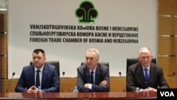 Ahmet Egrlić, predsjednik Vanjskotrgovinske komore BiH, Mirko Šarović, ministar vanjske trgovine i ekonomskih odnosa BiH, Momir Tošić, stručni saradnik za makroekonomski sistem