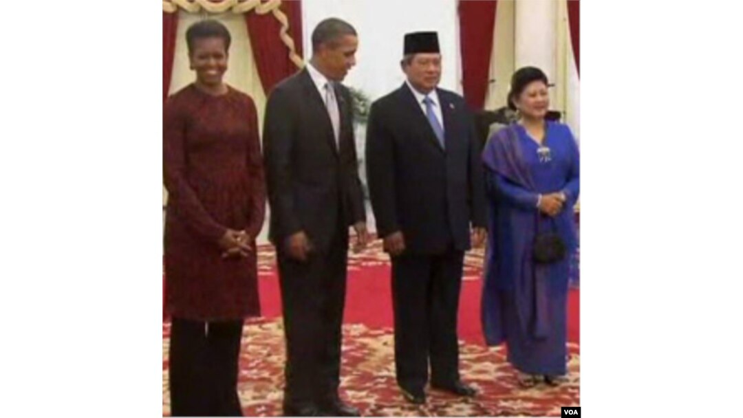 Ibu Negara Michelle Obama, Presiden Obama, Presiden Yudhoyono, dan Ibu Negara Ani Yudhoyono.