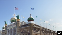 The decorations at the Corn Palace in Mitchell, South Dakota, are fashioned from ears of corn.