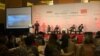 Para pembicara dalam acara Seminar Lima Tahun Kerjasama Strategis dan Komprehensif Indonesia-China di Hotel Mulia , Senayan, Jakarta, Selasa, 27 November 2018. (Foto: VOA/Ghita).