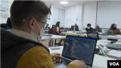 IT students in Albania