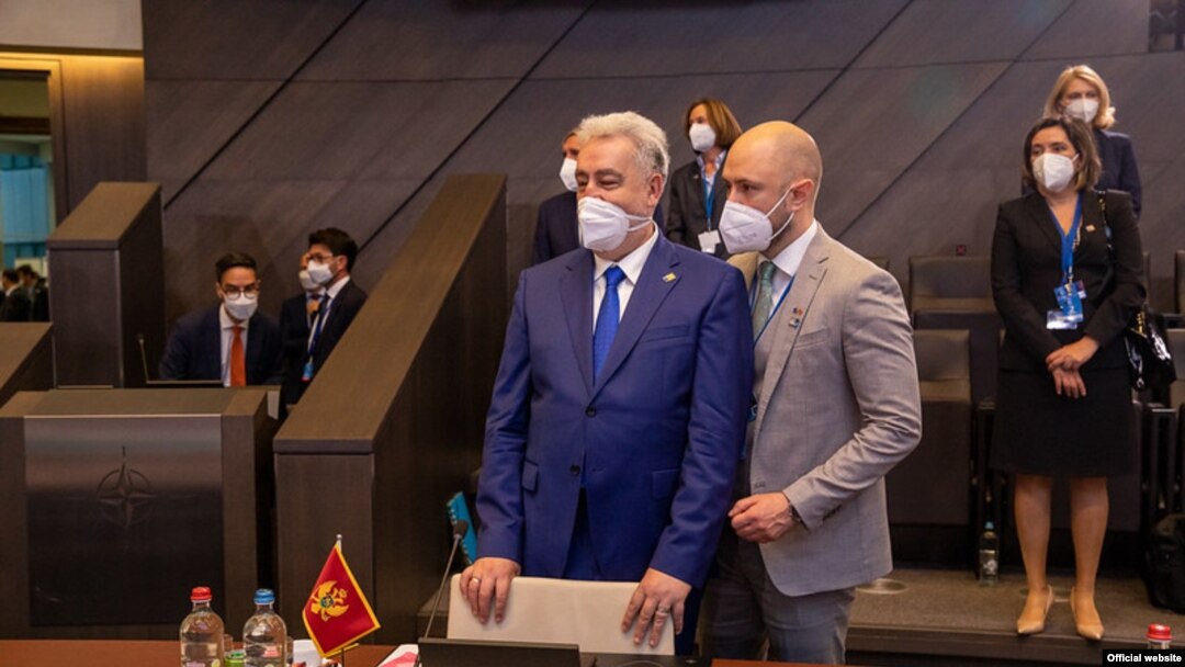 ARHIVA - Premijer Zdravko Krivokapić i ministar inostranih poslova Đorđe Radulović (Foto: Vlada Crne Gore, rtcg.me)