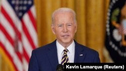 Presiden Amerika Joe Biden di Gedung Putih, Washington, 19 Januari 2022. (REUTERS/Kevin Lamarque)