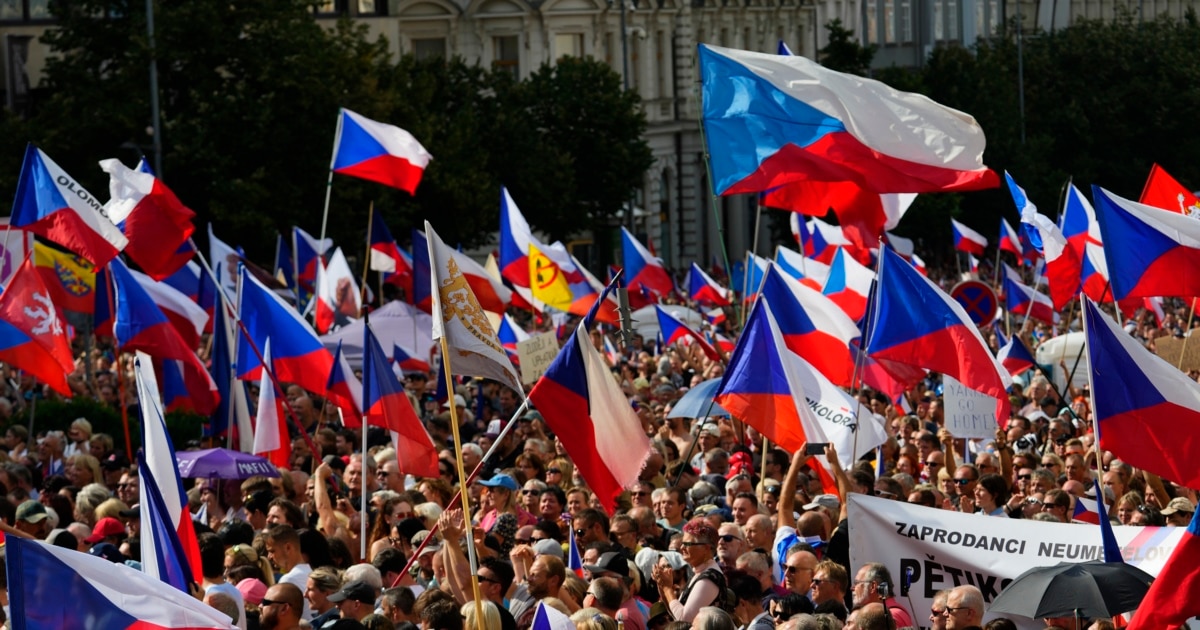 www.voanews.com