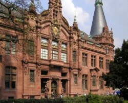 Gedung Universitas Heidelberg di selatan Frankfurt, Jerman (foto: dok).