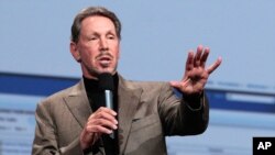 Direktur perusahaan teknologi komputer Oracle, Larry Ellison, mendapat gaji tertinggi di AS yaitu hampir 77 juta dollar (foto: dok).