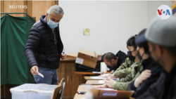En Fotos |  Chilenos acuden a las urnas para decidir sobre nueva constitucion 
