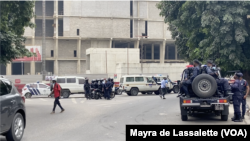 Contingente das forças policiais angolanas. Largo do Kinaxixi, Luanda. 25 de Agosto, Angola