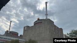 우크라이나 남부 자포리자 주의 에네르호다르에 있는 원자력발전소 단지 내 시설 (자료사진)