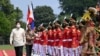 Presiden Joko Widodo berjalan bersama Presiden Filipina Ferdinand "Bongbong" Marcos Jr saat memeriksa para pengawal kehormatan setibanya di Istana Kepresidenan Bogor, 5 September 2022. (Foto: Antara/Sigid Kurniawan via REUTERS)