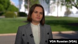 Світлана Тихановьска дає інтерв'ю Російській службі "Голосу Америки" 29 квітня 2022 у Вашингтоні 