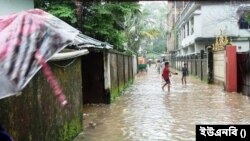 সিলেটে নদ-নদীর পানি বেড়ে সড়ক প্লাবিত 