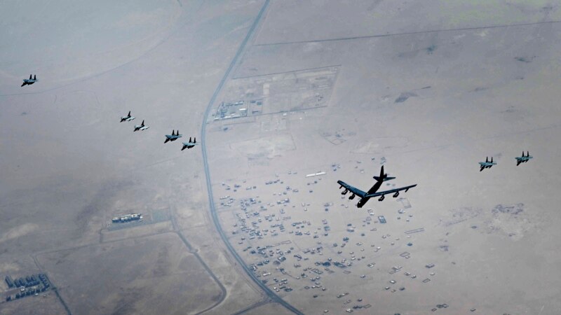 US B-52 Bombers Fly Over Middle East Amid Tensions With Iran