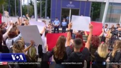 Kosovë, vazhdojnë protestat kundër dhunës ndaj gruas