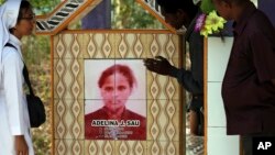 Makam Adelina Sau, warga desa Abi, Oenino, provinsi NTT. Adelina meninggal di Malaysia dalam usia 20 tahun. 