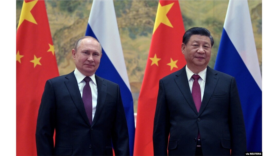 Presiden Rusia Vladimir Putin menghadiri pertemuan dengan Presiden China Xi Jinping di Beijing, China, 4 Februari 2022. (Foto: Sputnik/Aleksey Druzhinin/Kremlin via REUTERS)