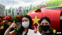 Khách du lịch Hàn Quốc tại sân bay Phú Quốc hôm 20/11/2021. Bộ VHTT&DL vừa đề xuất lên Thủ tướng Chính phủ cho mở cửa hoàn toàn đối với du lịch quốc tế vào 31/3, thời điểm hoàn thành chiến dịch tiêm chủng thần tốc Mùa xuân 2022. 