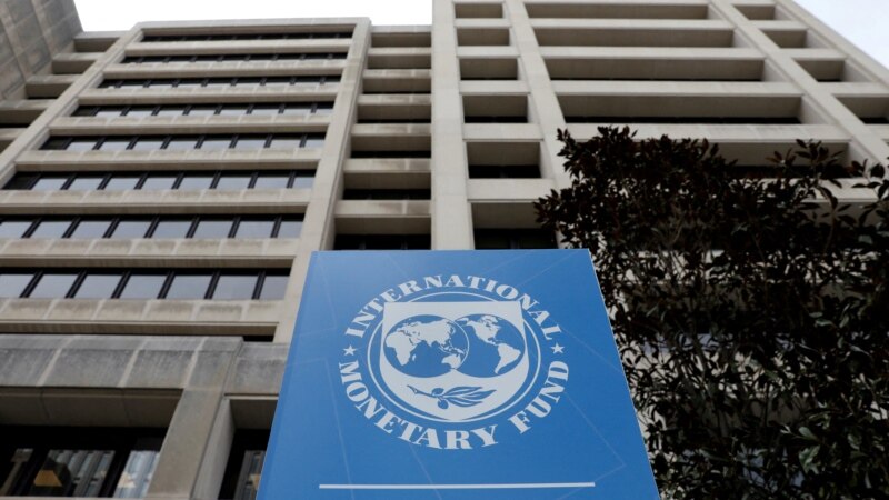 FMI baja cálculo de expansión América Latina en 2023