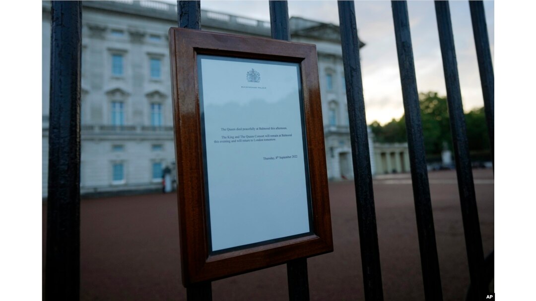 In Photos: Queen Elizabeth II, Britain's Monarch for 70 Years, Dies