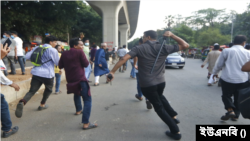 শাহবাগে অবরোধ-বিক্ষোভ, পুলিশের লাঠিচার্জ