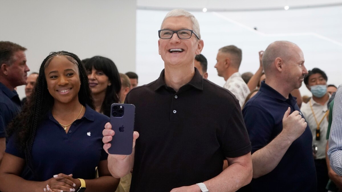 iPhone欲装“中国芯”引反弹专家批是“对美国的背叛”