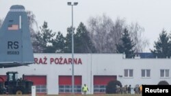 Американские военнослужащие высадились в польском аэропорту Жешув-Ясэнка, 5 февраля 2022 года