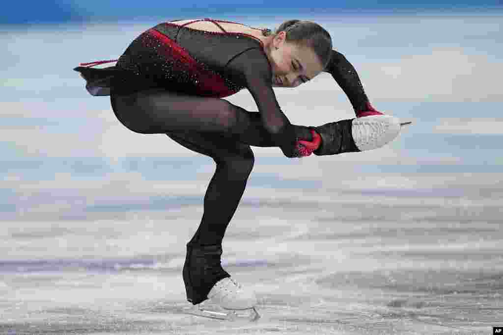 Kamila Valieva of the Russian Olympic Committee competes in the women&#39;s team free skate program during the figure skating competition at the 2022 Winter Olympics in Beijing.