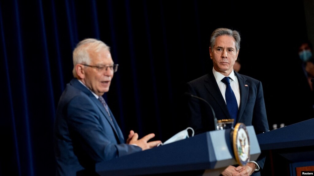 European Union High Representative for Foreign Affairs and Security Policy Josep Borrell Fontelles, left, accompanied by Secretary of State Antony Blinken, right, speaks during news conference at the State Department in Washington, Feb. 7, 2022. 