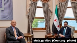 Tom Barrack, Balyozê Amerîka yê li Tirkîyê û Nûnerê Taybet yê Amerîka yê jibo Sûrîyê û Serokê demkî yê Sûrîyê Ehmed ElŞera