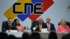 Elvis Amoroso, presidente del CNE venezolano, ofrece declaraciones junto al resto del directorio principal del organismo, en Caracas, el 29 de mayo de 2024.