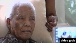 Tokoh Afrika Selatan, Nelson Mandela dilaporkan berada dalam kondisi 'kritis' (foto: dok). 