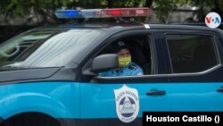La Policía controlada por Daniel Ortega es uno de los sostenes, según los expertos. Foto Houston Castillo, VOA.