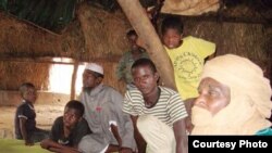 Many IDPs living in Bamako are waiting for security conditions in the north to improve before they begin the long journey back home. (Photo: IDMC/E. J. Rushing, October 2012)