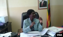 Unobhala jikelele wogatsha lwezemfundo ye Primary le Secondary, Dr. Sylvia Utete Masango, usemnhlanganweni lenkokheli yeTransform Zimbabwe ebizokwethula ingcwadi yezikhalazo.