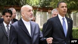 Prezident strategiya pand beryapti degan da’volarni rad etadi. Afg’oniston, deydi Obama, Iroq emas. Ijobiy o’zgarishlar vaqt va sabr-toqat talab qiladi.