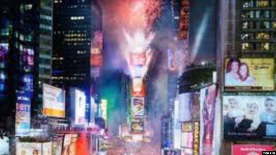 Puncak kemeriahan pesta menyambut tahun baru 2013 di New York, 31 Desember 2012.