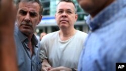 Andrew Craig Brunson, arrive au tribunal d'Izmir, en Turquie, le 25 juillet 2018.