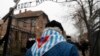 Polandia Tidak Akan Batasi Perdebatan Tentang Holocaust