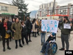Protesti pred Vladom BiH zbog stanja u Zavodu u Pazariću, 21. novembar 2019.