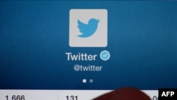推特在其社交媒體平台的的官方帳號截屏。