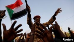 Ciidamo ka tirsan kuwa milatariga Sudan 