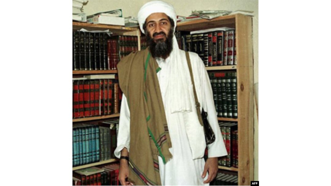 Osama bin Ladenning 1998 yilda olingan surati