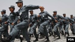 هم اکنون تشکیل پولیس ملی افغان به ۱۵۳ هزار نفر می رسد